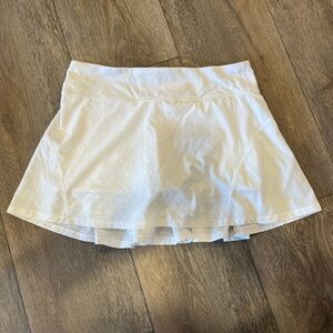 Lululemon white circuit breaker skirt skort Golf Tennis Pickleball Gym size 8
